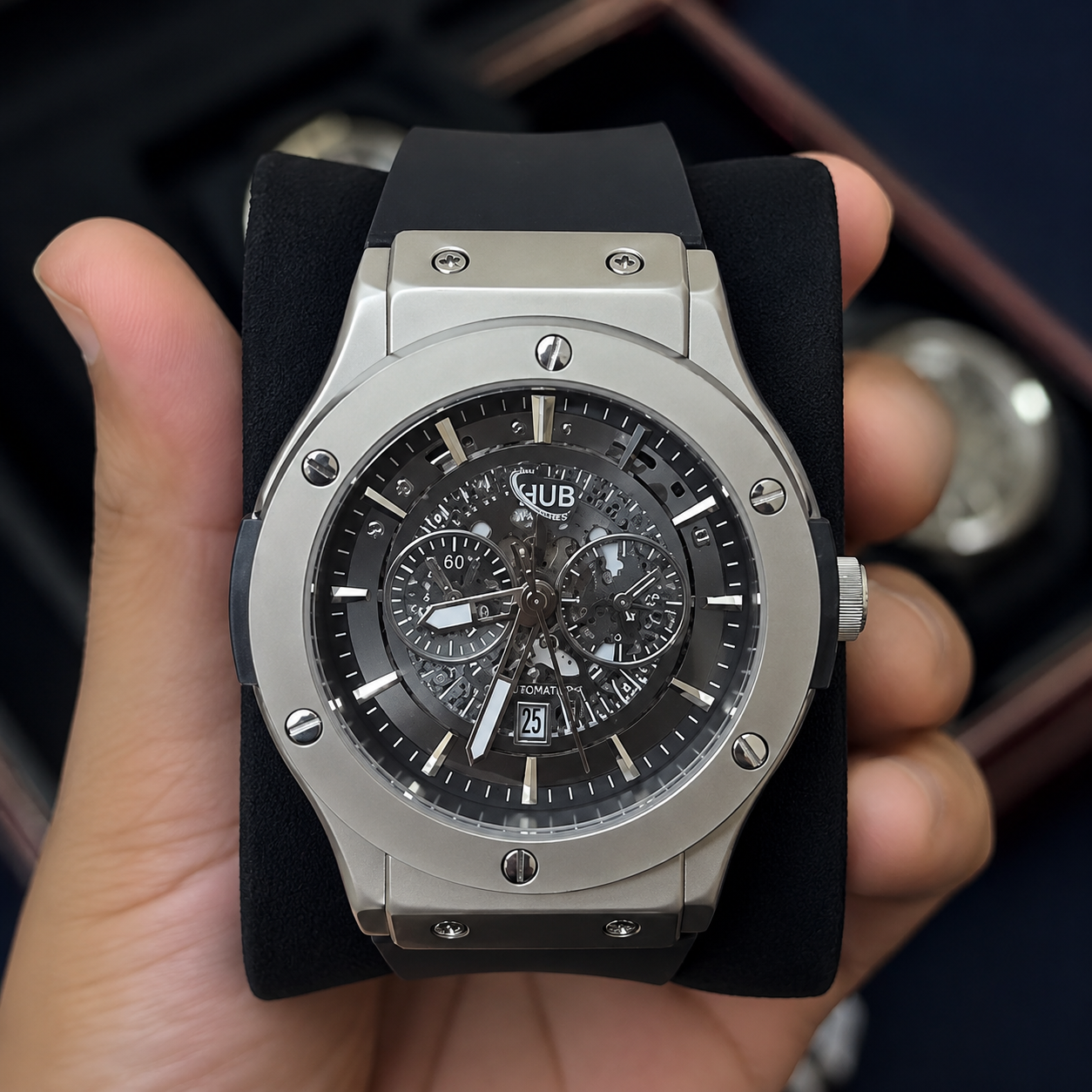 Luxury Semi-Automatic Men's Watch – Skeleton Dial with Black Rubber Strap